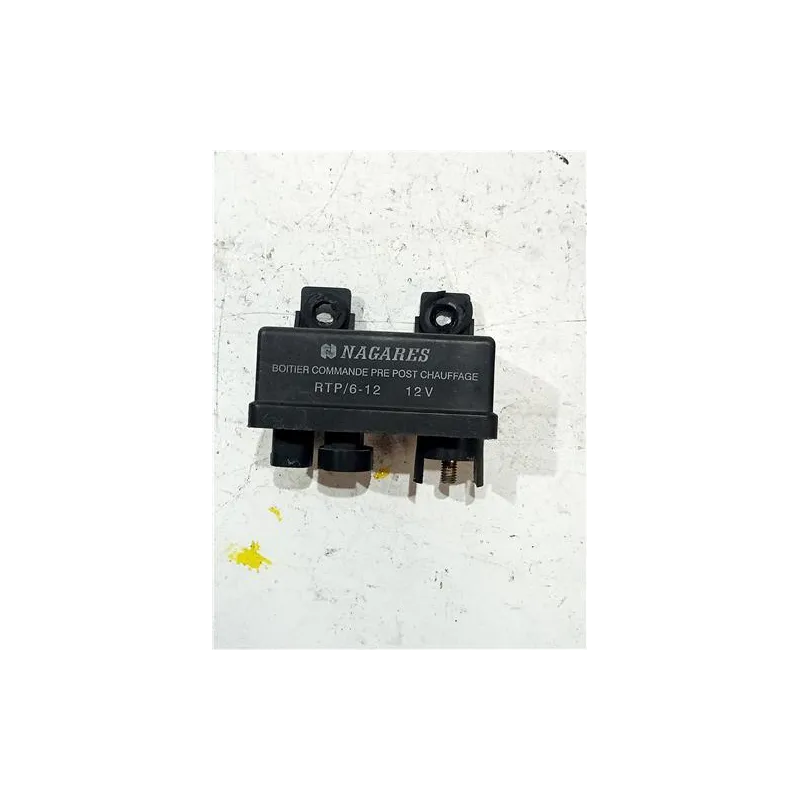 Recambio de caja precalentamiento para mitsubishi carisma berlina 4 (da0)(1996) 1.9 td (da4a) referencia OEM IAM 7700107794  
