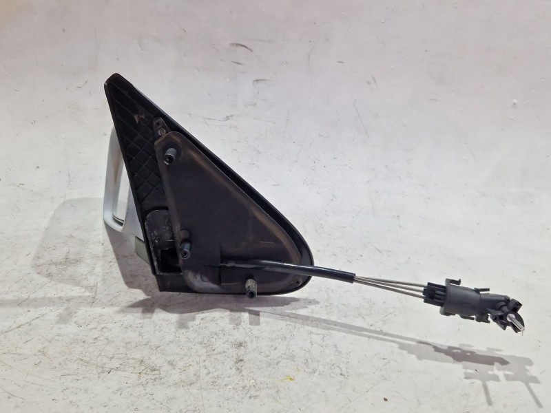 Recambio de retrovisor izquierdo para volkswagen polo iii classic (6v2) 60 1.4 referencia OEM IAM 21322135  