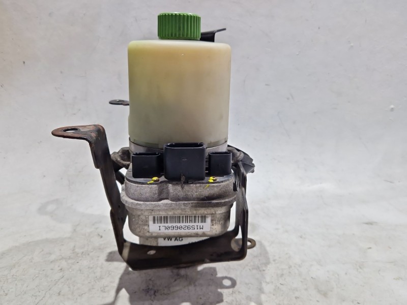 Recambio de bomba servodireccion para skoda fabia ii (542) 1.6 tdi referencia OEM IAM 6R0423156B  