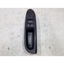 MANDO ELEVALUNAS DELANTERO IZQUIERDO 8200084003 