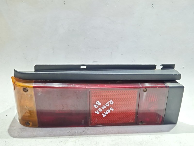 Recambio de piloto trasero izquierdo para seat ronda (09.1983) 1.7 diesel referencia OEM IAM I21205  