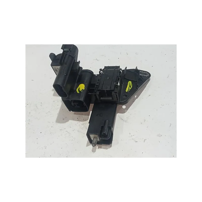 Recambio de cable positivo bateria para bmw serie m4 coupe (f82) basis 24v referencia OEM IAM 935615901  