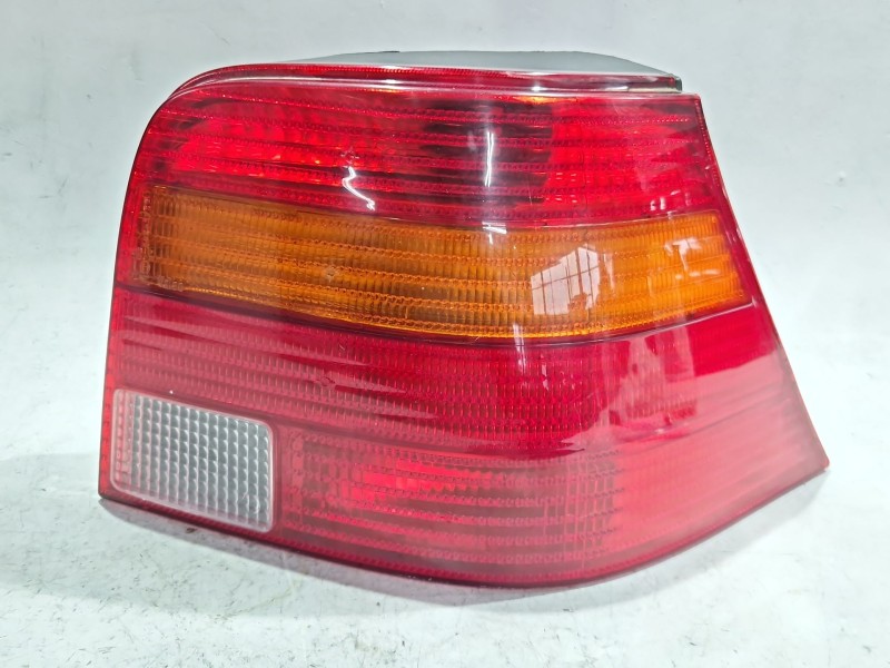 Recambio de piloto trasero derecho para volkswagen golf iv (1j1) 1.9 tdi referencia OEM IAM 1J6945096R  