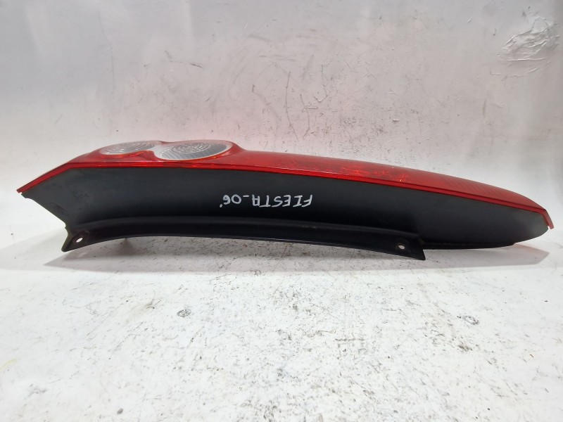 Recambio de piloto trasero izquierdo para ford fiesta v (jh_, jd_) 1.4 16v referencia OEM IAM 656113405  