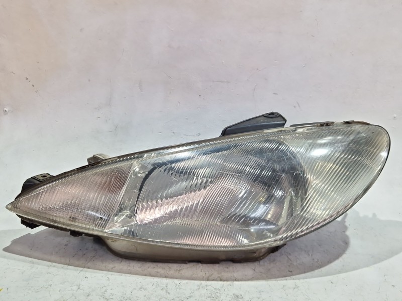 Recambio de faro delantero derecho para peugeot 206 (1998) 1.9 d referencia OEM IAM 087273  
