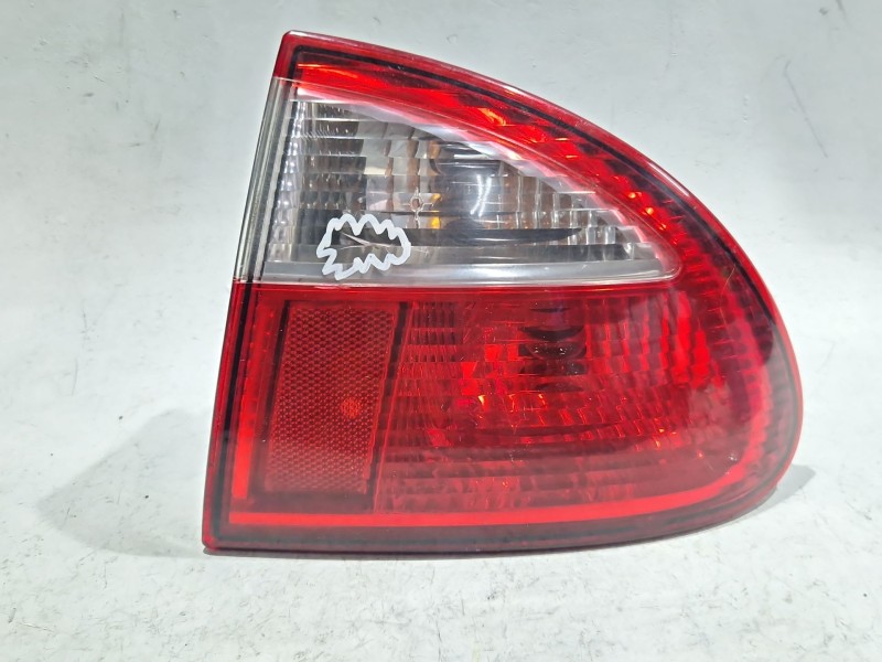 Recambio de piloto trasero derecho para seat leon (1m1) 1.9 sdi referencia OEM IAM 1M6945112  