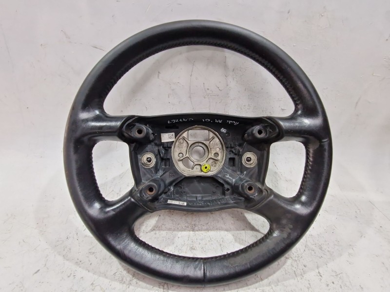 Recambio de volante para audi a4 b6 (8e2) 1.9 tdi referencia OEM IAM 61334000A  