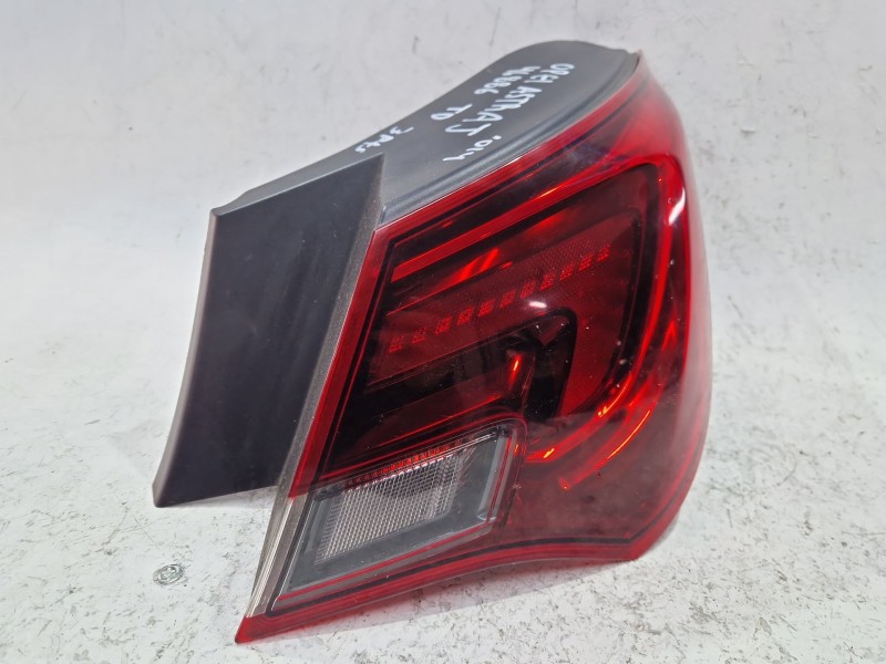 Recambio de piloto trasero derecho para opel astra j gtc 2.0 cdti (08) referencia OEM IAM 13281879  