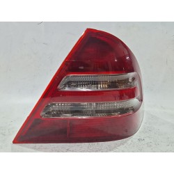 PILOTO TRASERO DERECHO 084401917R 