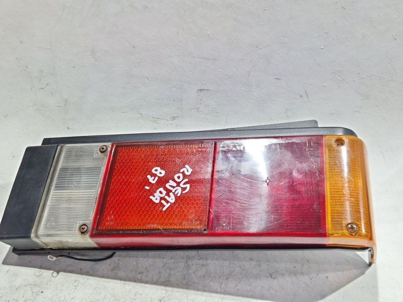 Recambio de piloto trasero derecho para seat ronda (09.1983) 1.7 diesel referencia OEM IAM d21204  