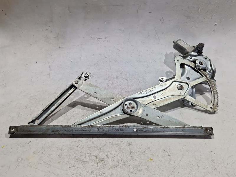 Recambio de mecanismo elevalunas delantero derecho para toyota corolla sedán (_e15_) 2.0 d-4d (ade150) referencia OEM IAM 857103