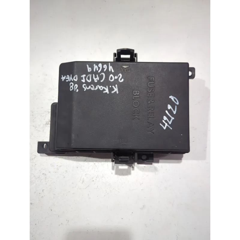 Recambio de caja reles / fusibles para kia carens iii monospace (un) 2.0 crdi 115 referencia OEM IAM 919501D220  