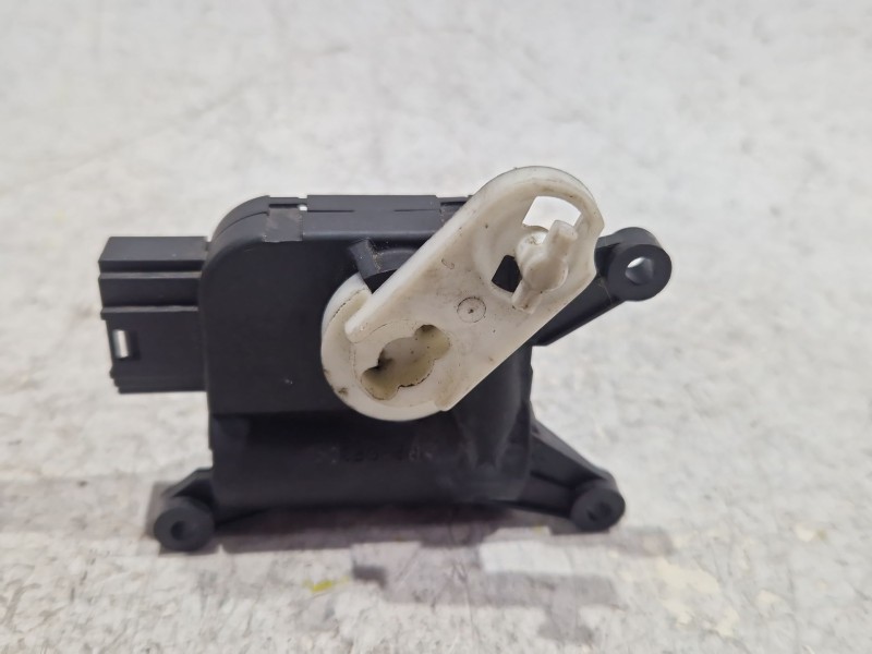 Recambio de motor trampilla calefaccion para volkswagen passat b6 (3c2) 2.0 tdi 16v referencia OEM IAM 3c0907511b  