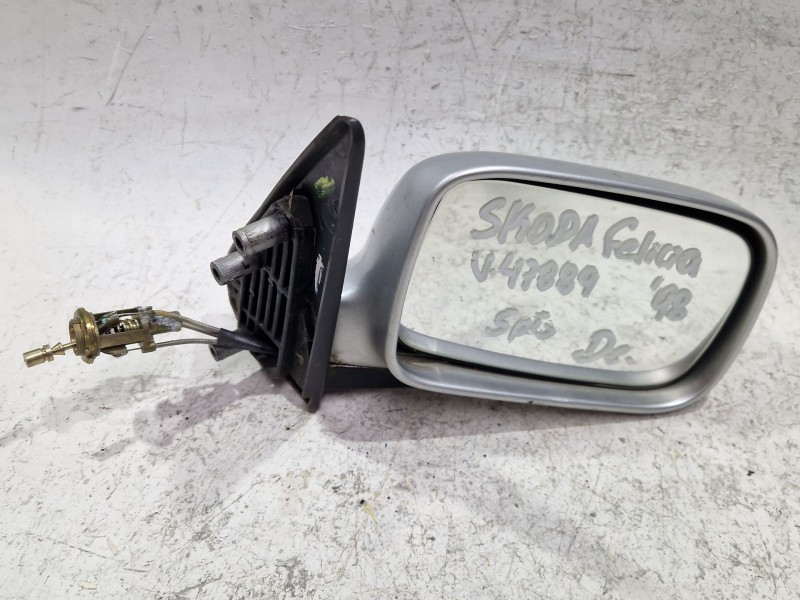 Recambio de retrovisor derecho para skoda felicia ii (6u1) 1.9 d referencia OEM IAM 415501410  