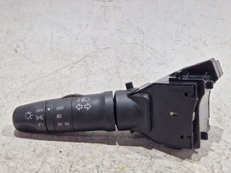 Recambio de mando intermitentes para nissan almera ii (n16) 1.5 dci referencia OEM IAM 25540  