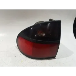 Recambio de piloto trasero izquierdo para renault laguna i (b56_, 556_) 1.8 (b56s/t/0) referencia OEM IAM 7700820052  