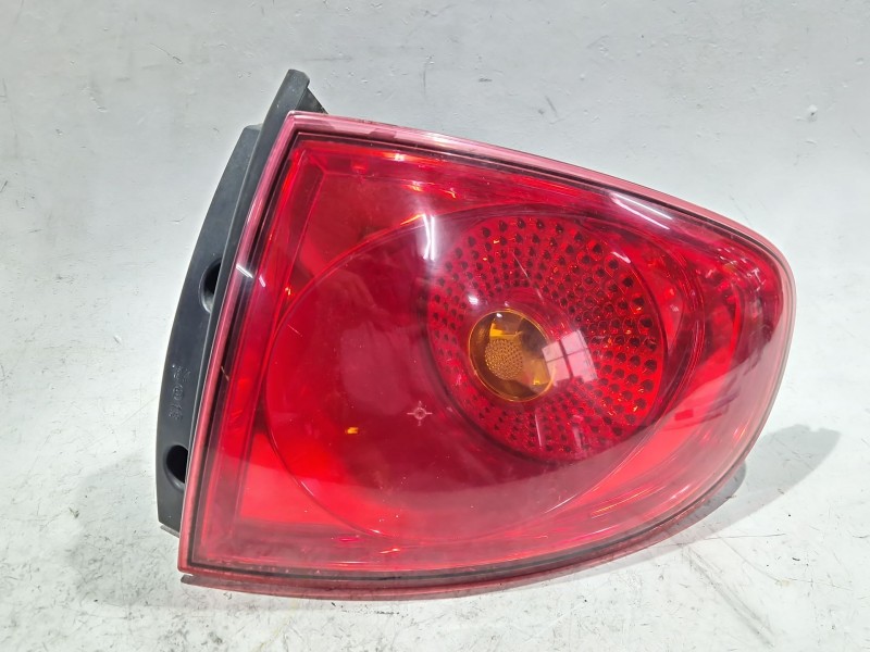 Recambio de piloto trasero derecho para seat altea (5p1) 1.9 tdi referencia OEM IAM 5P0945096D  