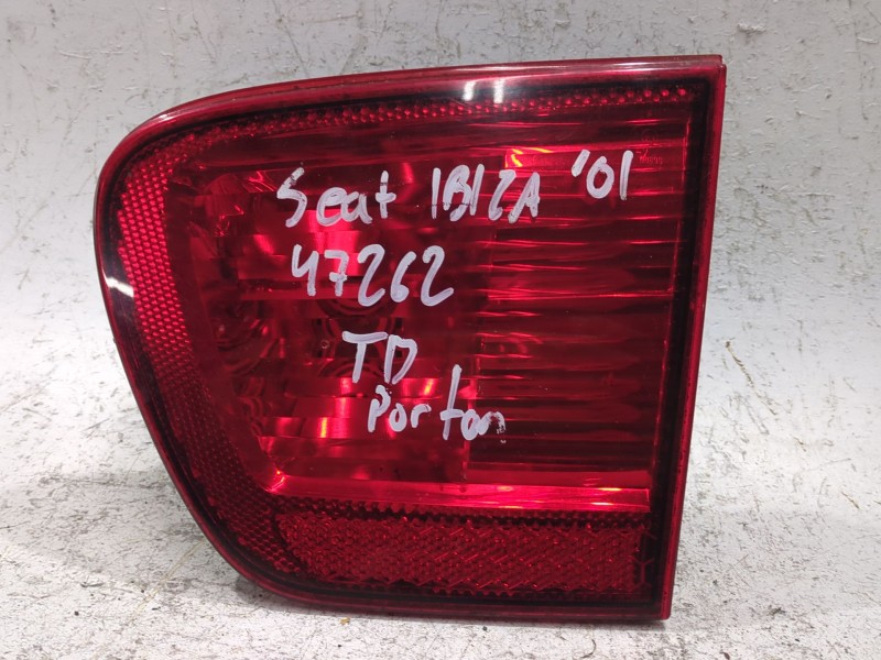 Recambio de piloto porton trasero derecho para seat ibiza ii (6k1) 1.9 sdi referencia OEM IAM   