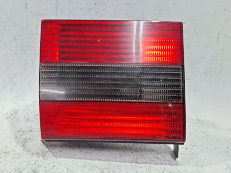 Recambio de piloto porton trasero izquierdo para volkswagen passat b5 (3b2) 1.9 tdi referencia OEM IAM 3A5945107B  