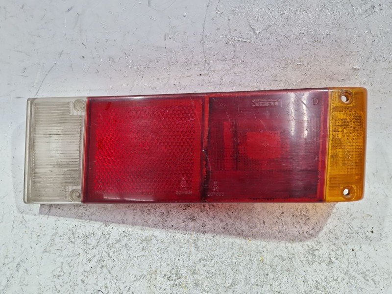 Recambio de piloto trasero derecho para seat ronda (09.1983) 1.7 diesel referencia OEM IAM   