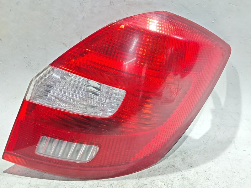 Recambio de piloto trasero derecho para skoda fabia ii (542) 1.6 tdi referencia OEM IAM 5J6945112  