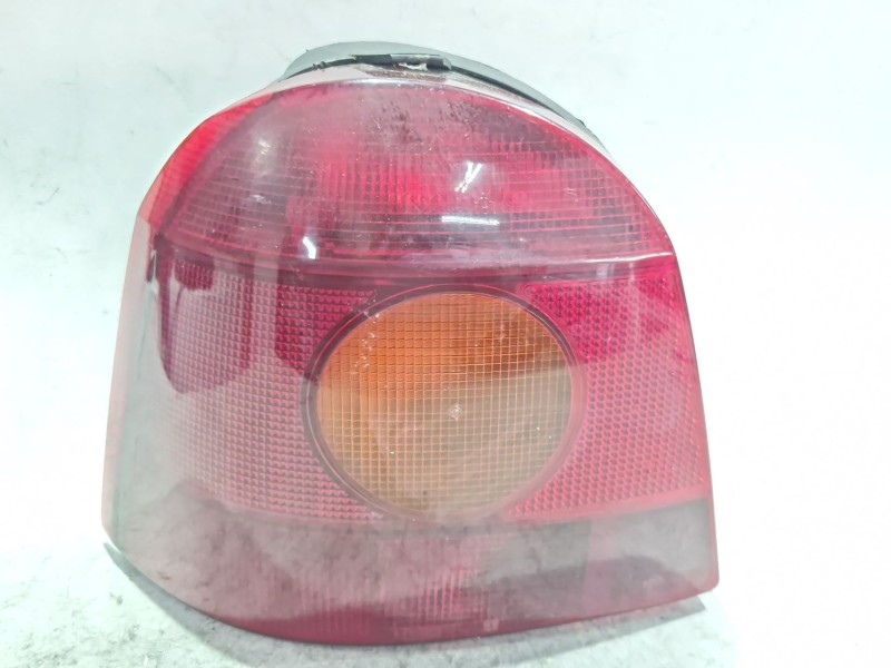 Recambio de piloto trasero izquierdo para renault twingo ii (07.2007) 1.2 (c067) referencia OEM IAM 7700820013  