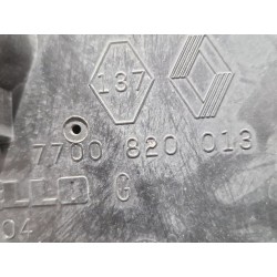 Recambio de piloto trasero izquierdo para renault twingo ii (07.2007) 1.2 (c067) referencia OEM IAM 7700820013  