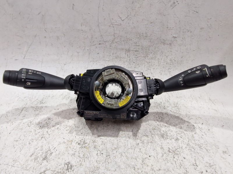 Recambio de mando multifuncion para volvo xc40 (536) t3 referencia OEM IAM 32266208  