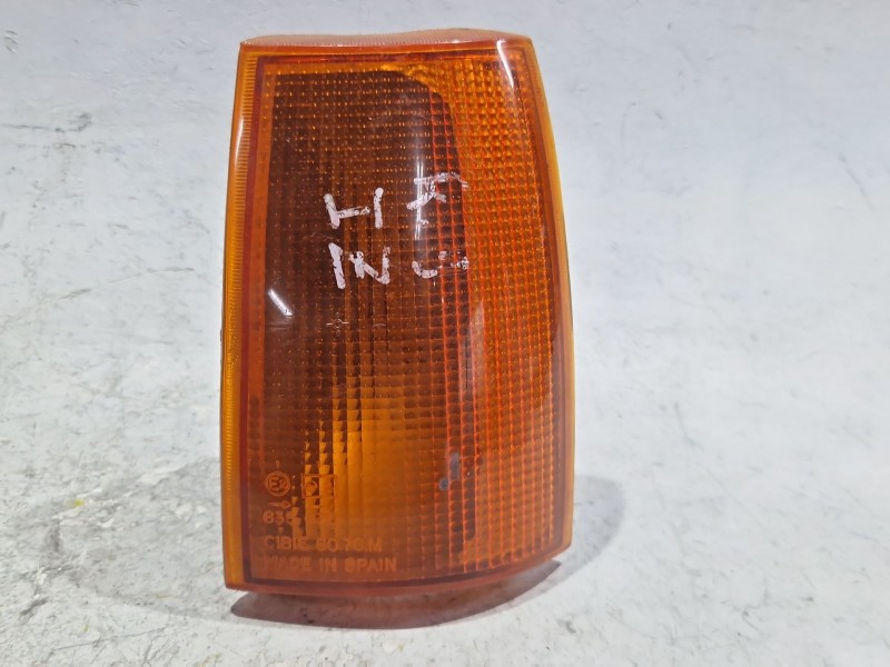 Recambio de piloto intermitente lateral delantero izquierdo para renault 9 (l42_) 1.4 (l422, l42c) referencia OEM IAM 6076M  