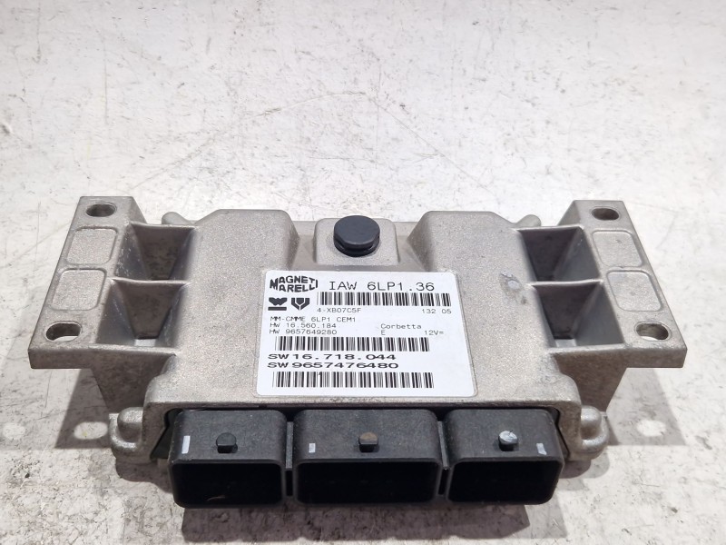 Recambio de centralita inyeccion para citroën c4 berlina 16v referencia OEM IAM 9657649280  