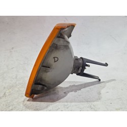 Recambio de piloto intermitente lateral delantero derecho para renault 9 (l42_) 1.4 (l422, l42c) referencia OEM IAM 6076M  
