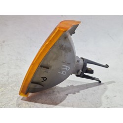Recambio de piloto intermitente lateral delantero derecho para renault 9 (l42_) 1.4 (l422, l42c) referencia OEM IAM 6076M  