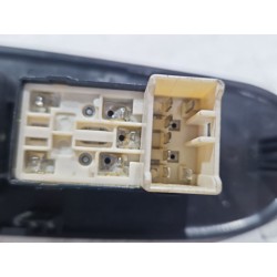 Recambio de mando elevalunas delantero derecho para hyundai trajet (fo) 2.0 crdi referencia OEM IAM 621W10100  