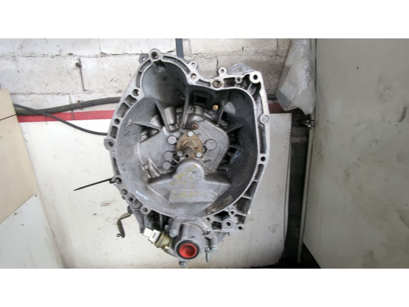 Recambio de caja cambios manual para peugeot partner furgón (5) 1.9 d referencia OEM IAM 20DM48  