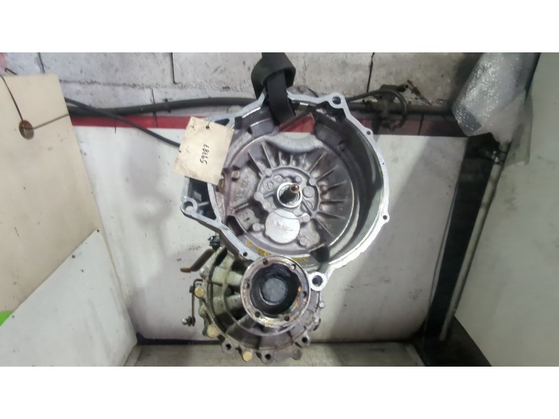 Recambio de caja cambios manual para volkswagen vento (1h2)(1991) 1.9 d referencia OEM IAM CHC  