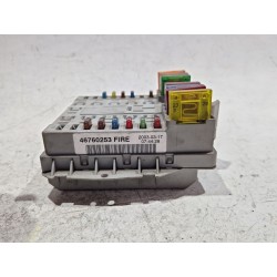 Recambio de caja reles / fusibles para fiat punto (188_) 1.2 60 (188.030, .050, .130, .150, .230, .250) referencia OEM IAM 46760