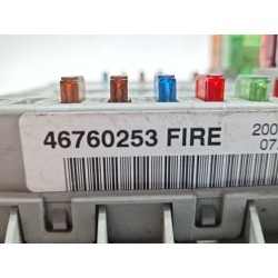 Recambio de caja reles / fusibles para fiat punto (188_) 1.2 60 (188.030, .050, .130, .150, .230, .250) referencia OEM IAM 46760