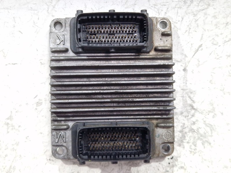 Recambio de centralita inyeccion para daewoo lanos (klat) 1.5 referencia OEM IAM 09388019  