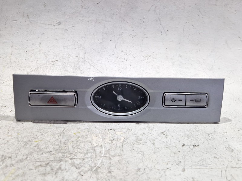 Recambio de boton emergencia para ford mondeo iii sedán (b4y) 2.0 tdci referencia OEM IAM 13A350AB  