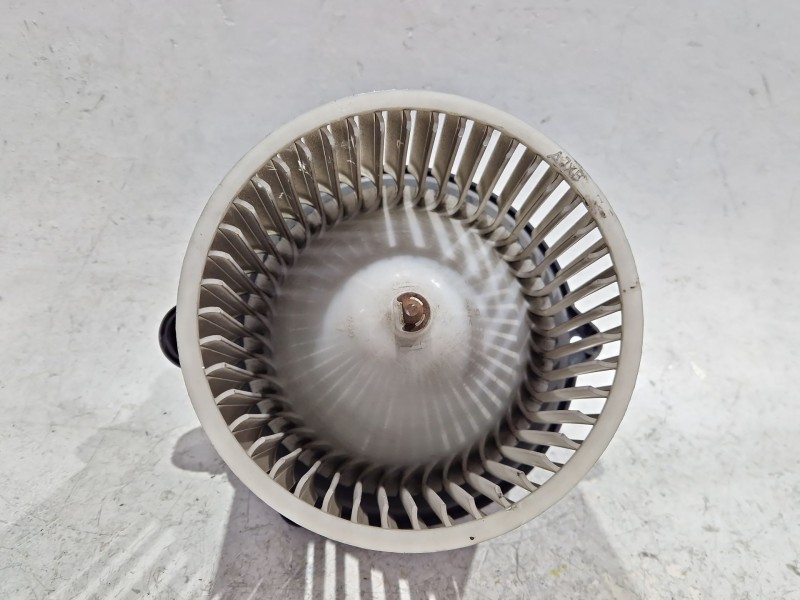 Recambio de motor calefaccion para hyundai accent 1.5 crdi referencia OEM IAM F00S330024  