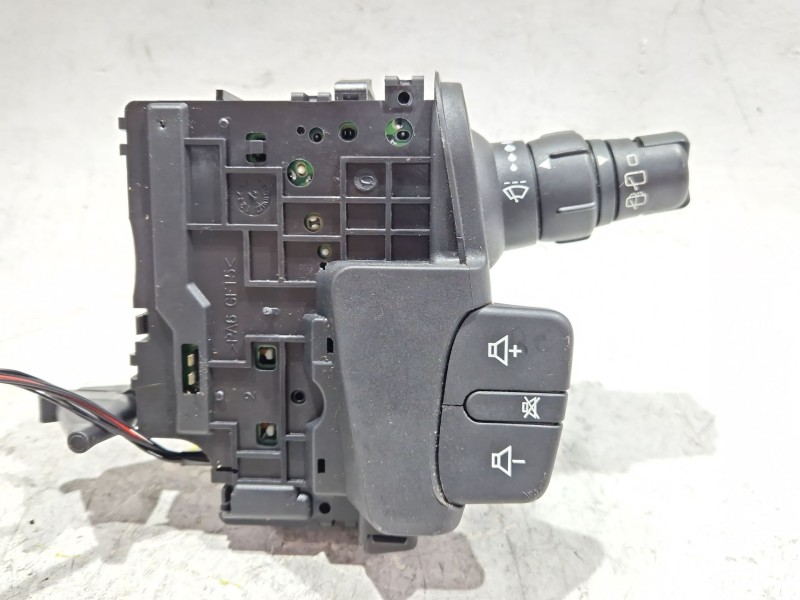 Recambio de mando multifuncion para renault scenic ii (jm)(2003) 1.9 authentique [1,9 ltr. - 88 kw dci diesel] referencia OEM IA
