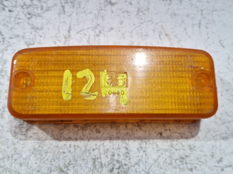 Recambio de piloto intermitente lateral delantero izquierdo para seat 124 ls1200 referencia OEM IAM 20680  