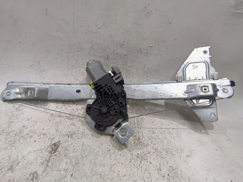 Recambio de mecanismo elevalunas delantero izquierdo para citroën c3 ii (sc_) 1.6 hdi referencia OEM IAM 402217F  