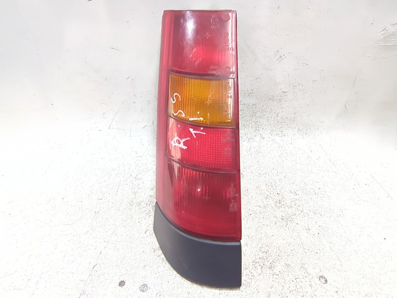 Recambio de piloto trasero izquierdo para renault super 5 (b/c40_) 1.4 (b/c402) referencia OEM IAM CIBIE8076  