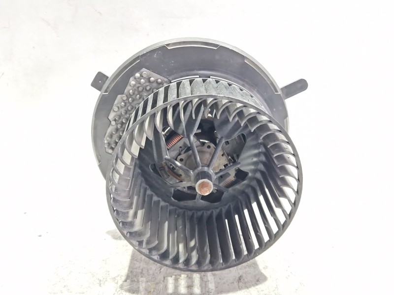 Recambio de motor calefaccion para volkswagen golf vi (5k1)(10.2008) 2.0 advance [2,0 ltr. - 81 kw tdi] referencia OEM IAM 3C182