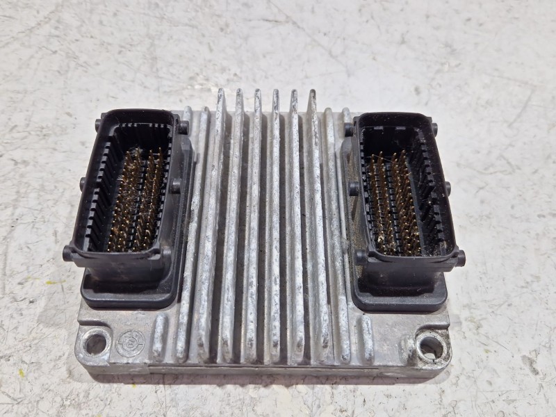 Recambio de centralita inyeccion para opel vectra b caravan (1996) 1.7 td referencia OEM IAM 09391340  