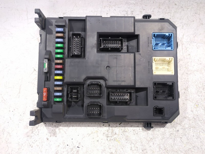 Recambio de caja reles / fusibles para peugeot 207/207+ (wa_, wc_) 1.4 hdi referencia OEM IAM 9664983180  