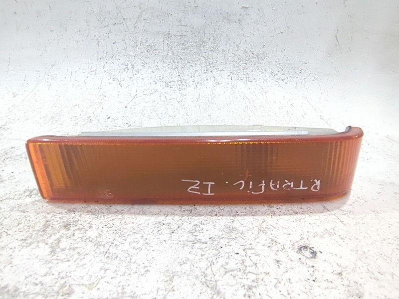 Recambio de piloto delantero izquierdo para renault trafic ii furgón (fl) 1.9 dci 80 (fl0b) referencia OEM IAM 7700793312  