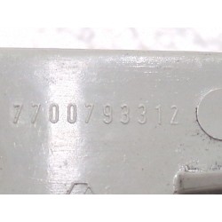 Recambio de piloto delantero izquierdo para renault trafic ii furgón (fl) 1.9 dci 80 (fl0b) referencia OEM IAM 7700793312  