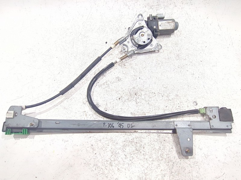 Recambio de mecanismo elevalunas delantero izquierdo para peugeot 306 (7b, n3, n5) 1.9 d referencia OEM IAM 112897  